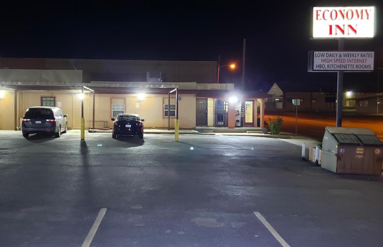 Economy Inn Одесса Экстерьер фото