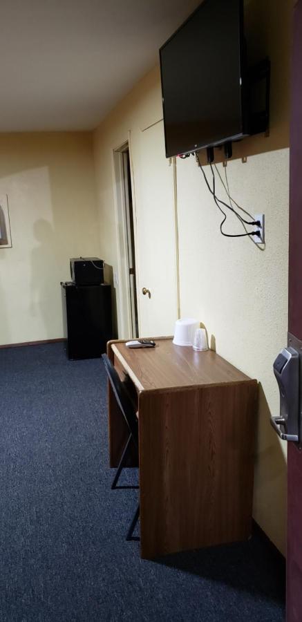 Economy Inn Одесса Экстерьер фото