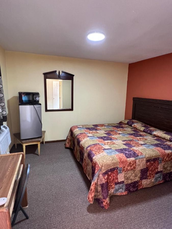Economy Inn Одесса Экстерьер фото