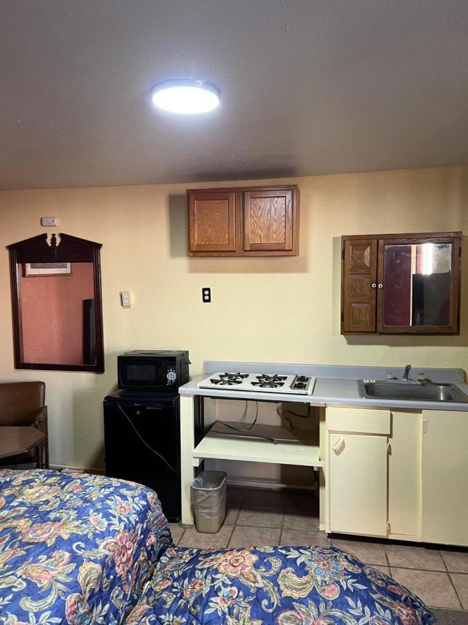 Economy Inn Одесса Экстерьер фото