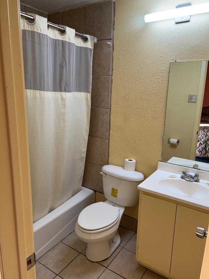 Economy Inn Одесса Экстерьер фото